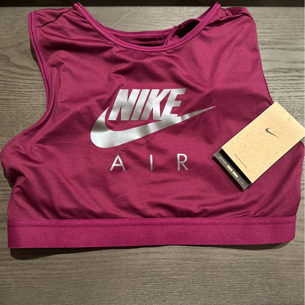 NWT• Nike Sports bra